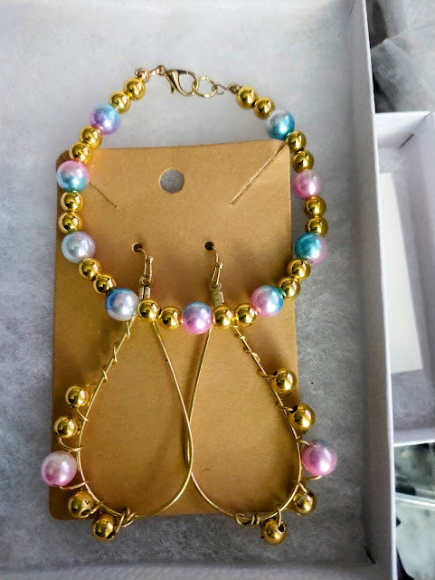 Multi-Colored Faux Pearl and Gold Bracelet and Dangle Earring Set - Thinking You Gift, Birthday Gift, Any Occasion Gift - Handmade Jewelry